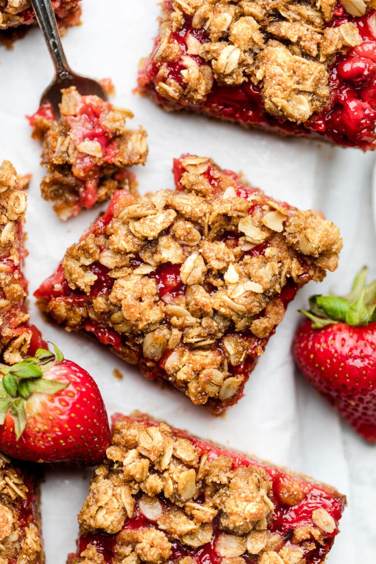 Healthy Strawberry Oatmeal Bars