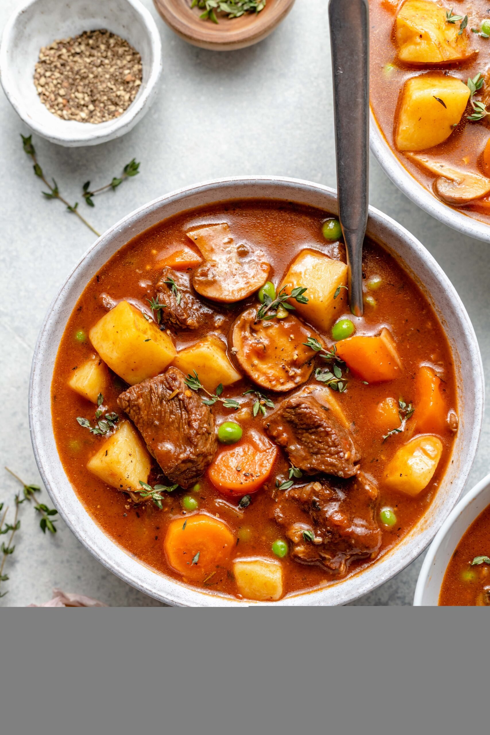 Slow Cooker Chunky Beef Vegetable Soup - RecipesNow!