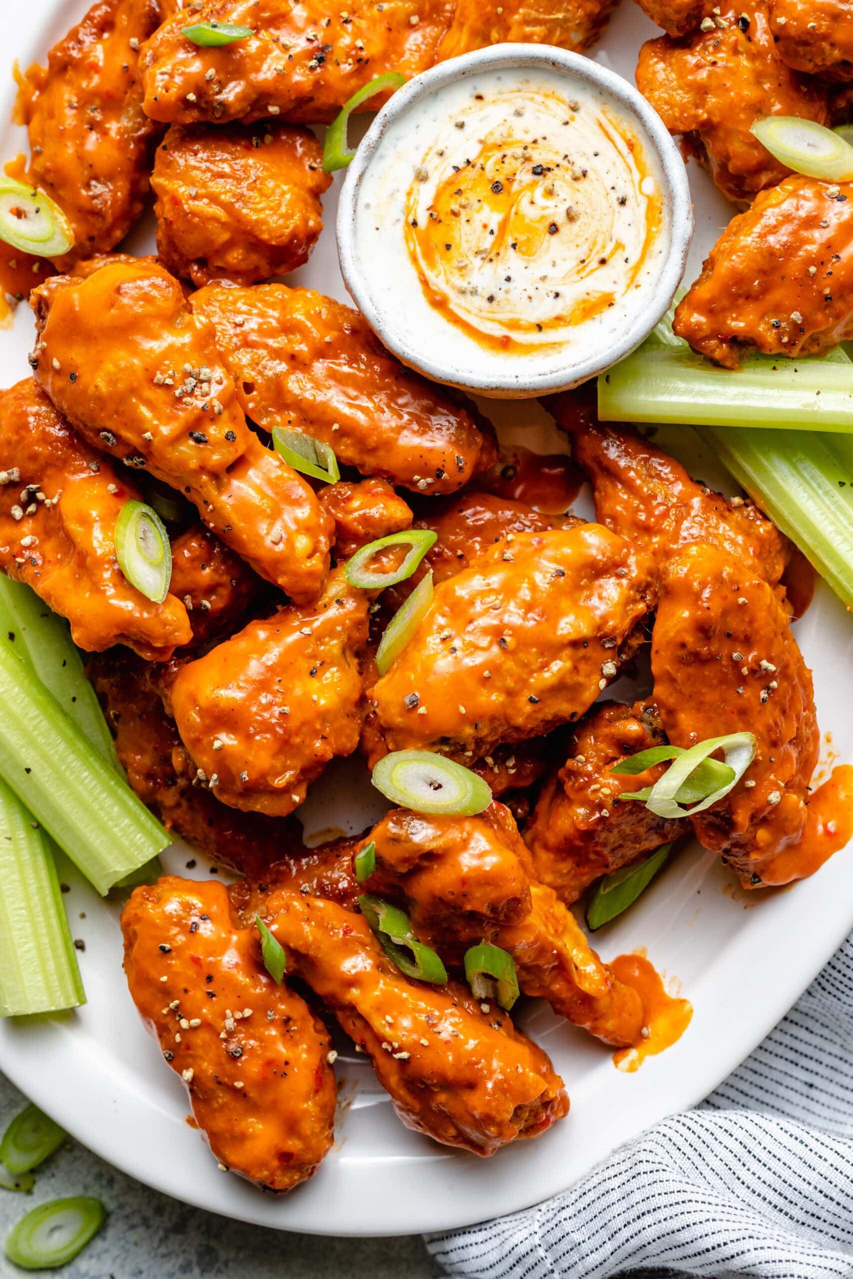 Air Fryer Buffalo Chicken Wings Recipe  : Crispy, Spicy, and Irresistible