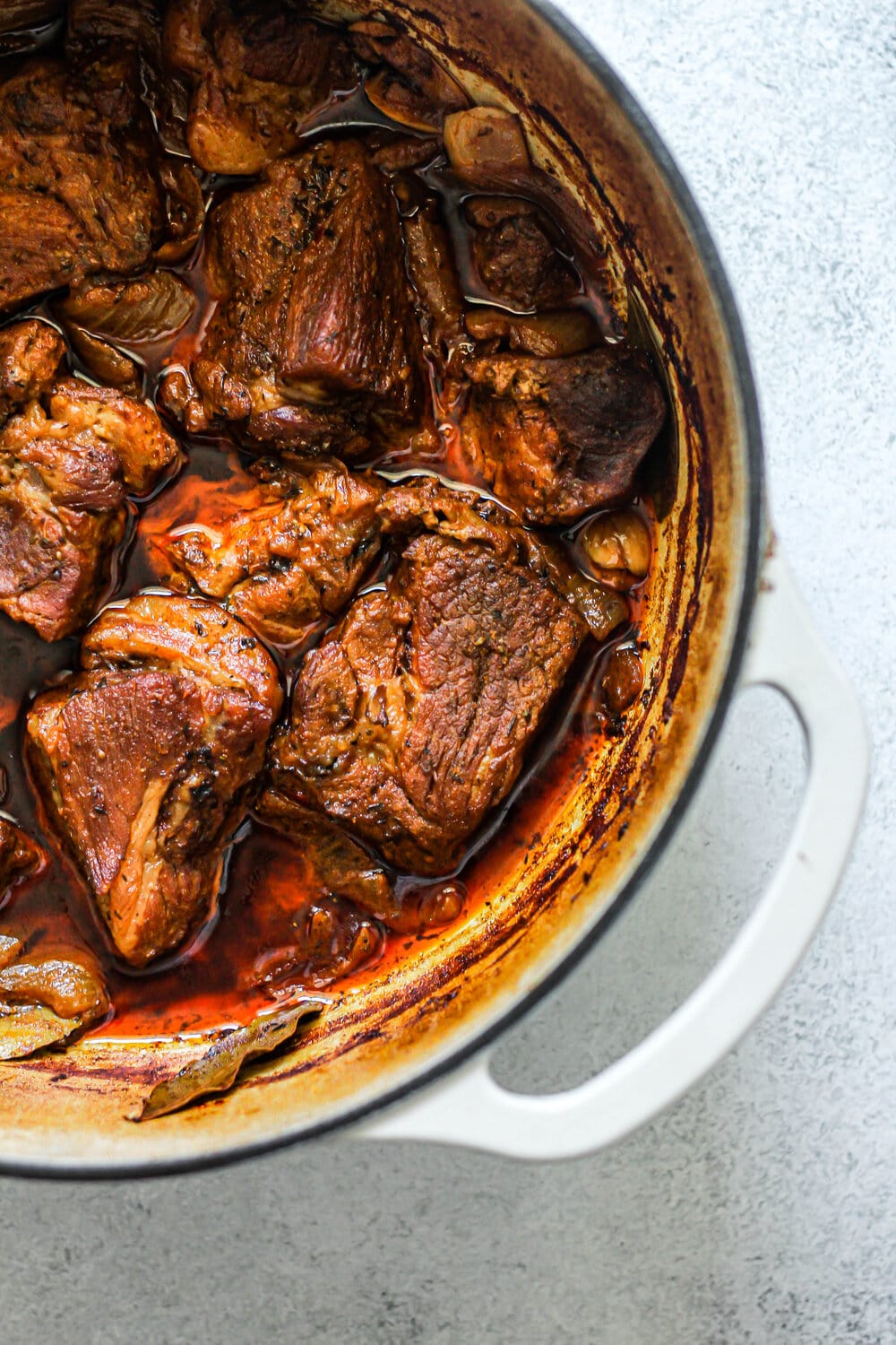 braised pork in dutch oven