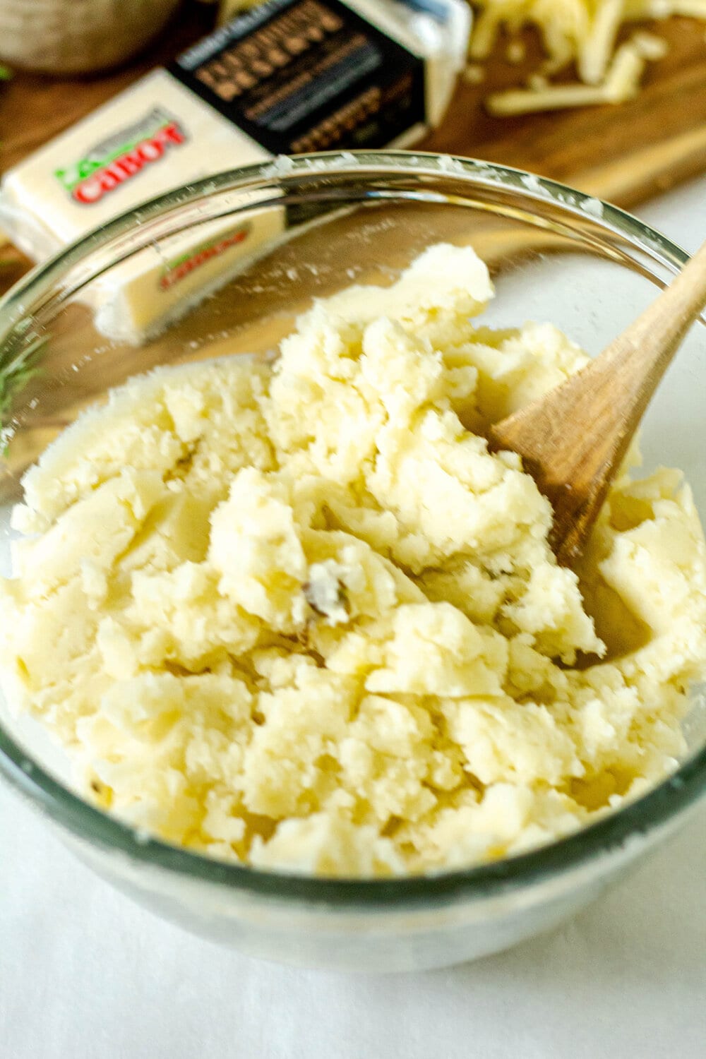 Rosemary and White Cheddar Mashed Potatoes (Gluten-Free)
