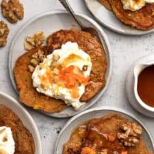 Healthy Carrot Cake Pancakes