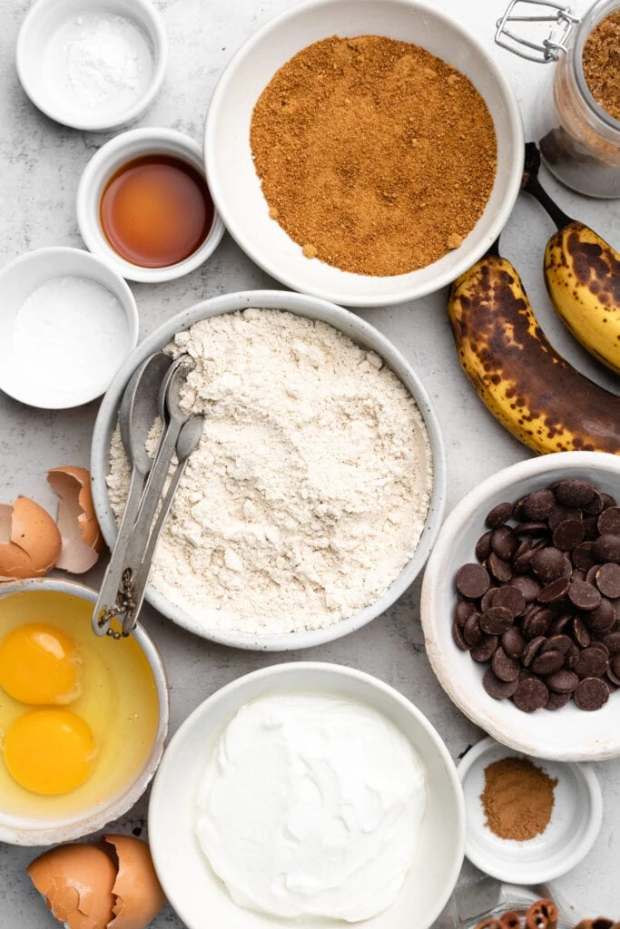 banana chocolate chip muffin ingredients