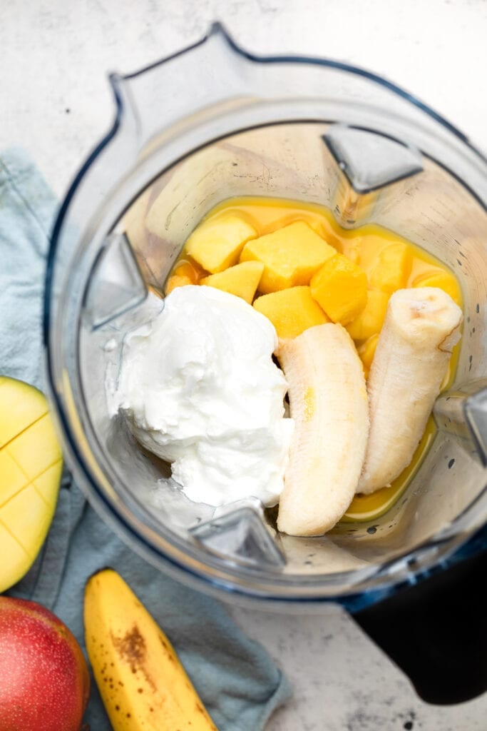 mango smoothie ingredients in blender