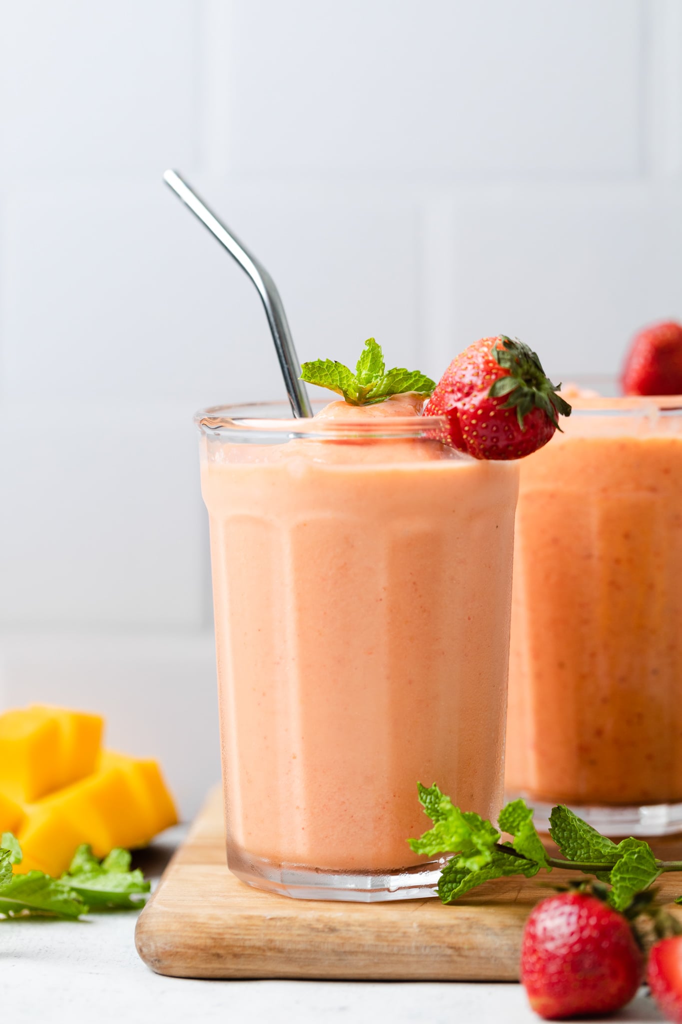Strawberry Mango Banana Smoothie Strawberry Mango Banana Smoothie