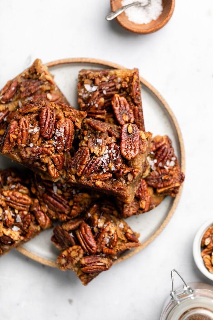 pecan pie bars on a plate