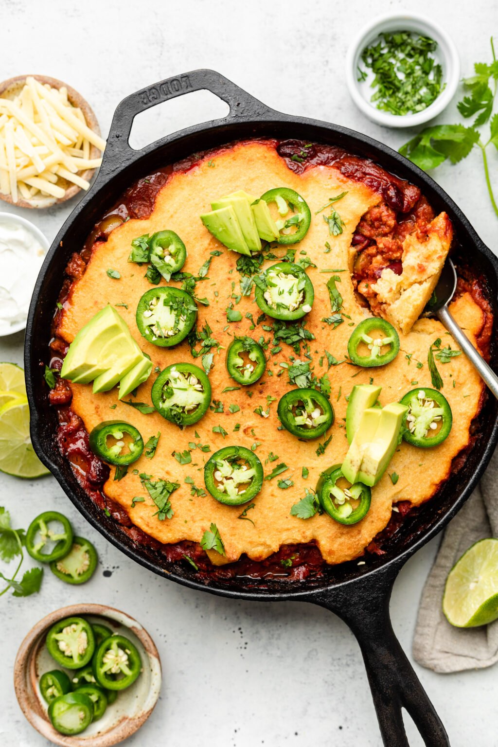 Skillet Cornbread Chili Pie - All The Healthy Things