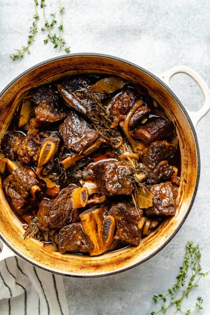 short ribs cooked in pot