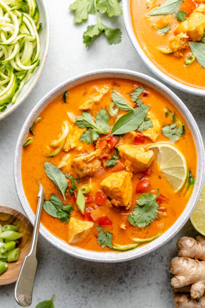 red curry chicken soup in bowl 