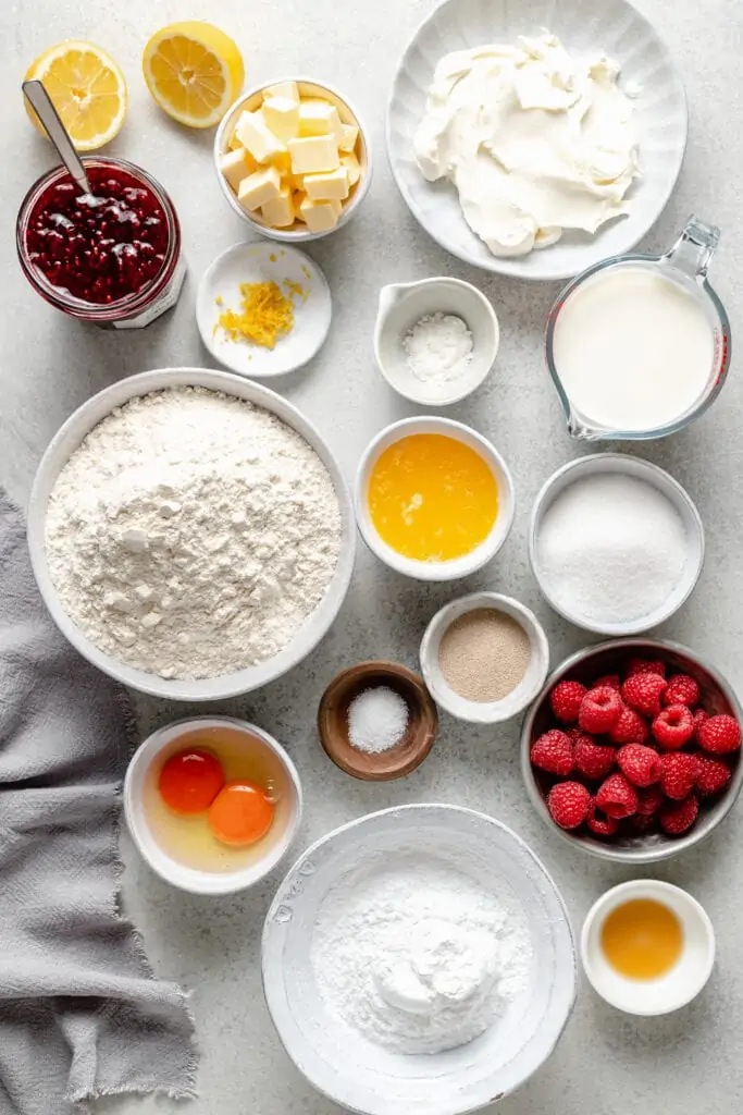 raspberry sweet roll ingredients