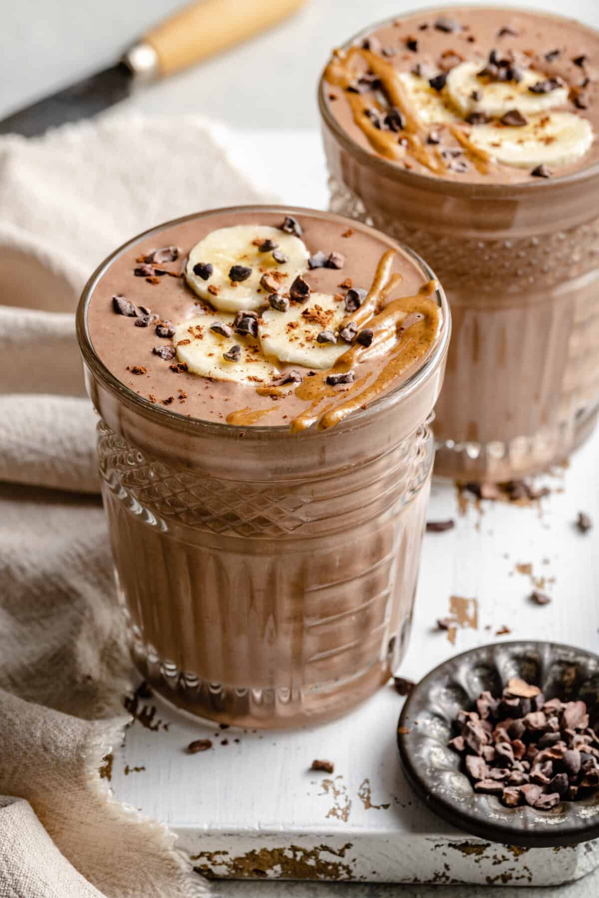 chocolate banana smoothie in glass