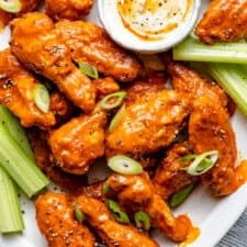 Whole30 Crispy Buffalo Chicken Wings