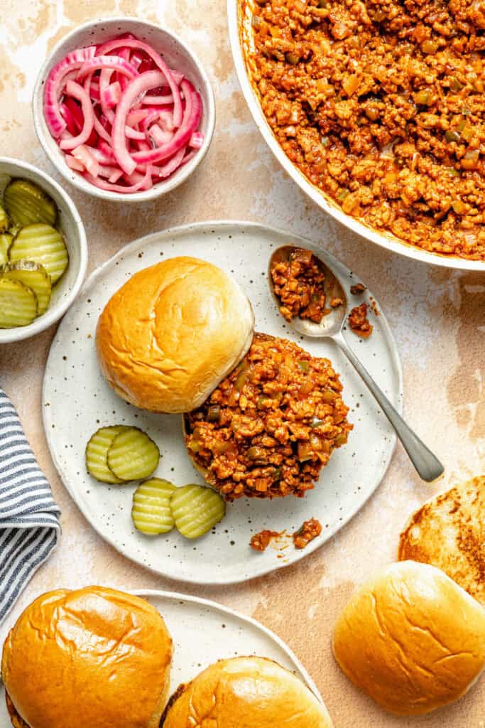 sloppy joe mixture on bun