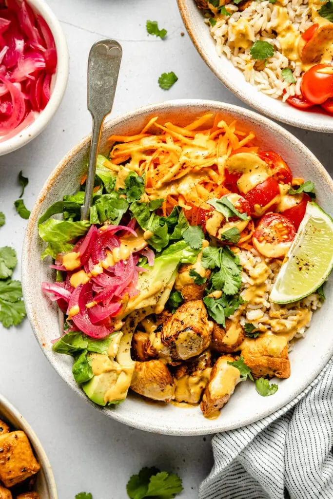honey chipotle chicken bowl with fork