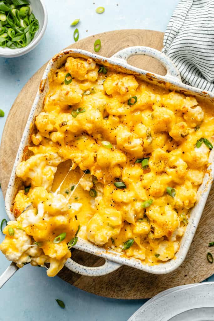baked cauliflower Mac and cheese with spoon