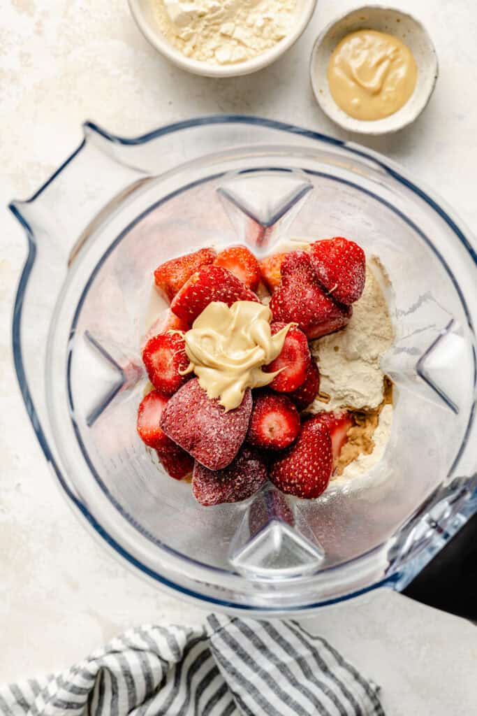 shake ingredients in a blender