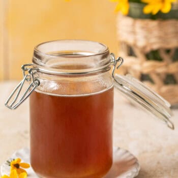 honey simple syrup in jar