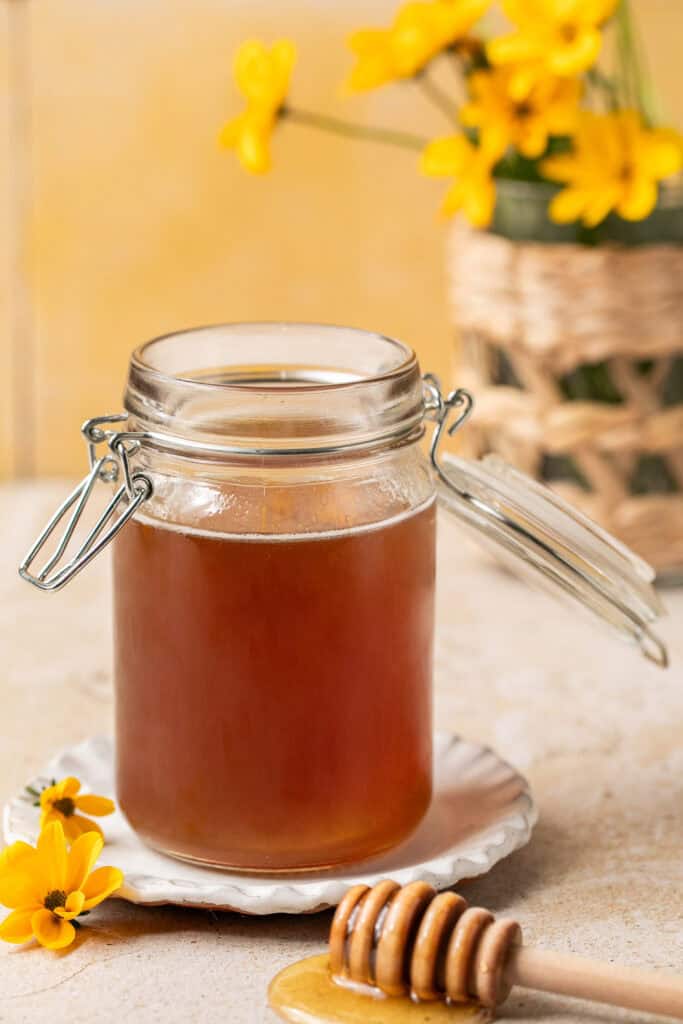 honey simple syrup in jar