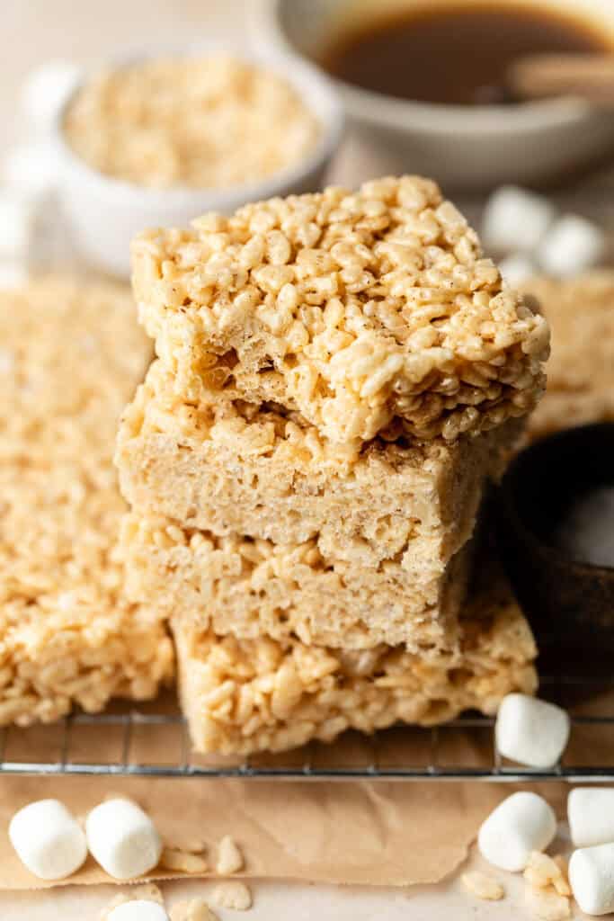 rice crispy treats cut into squares and stacked on each other