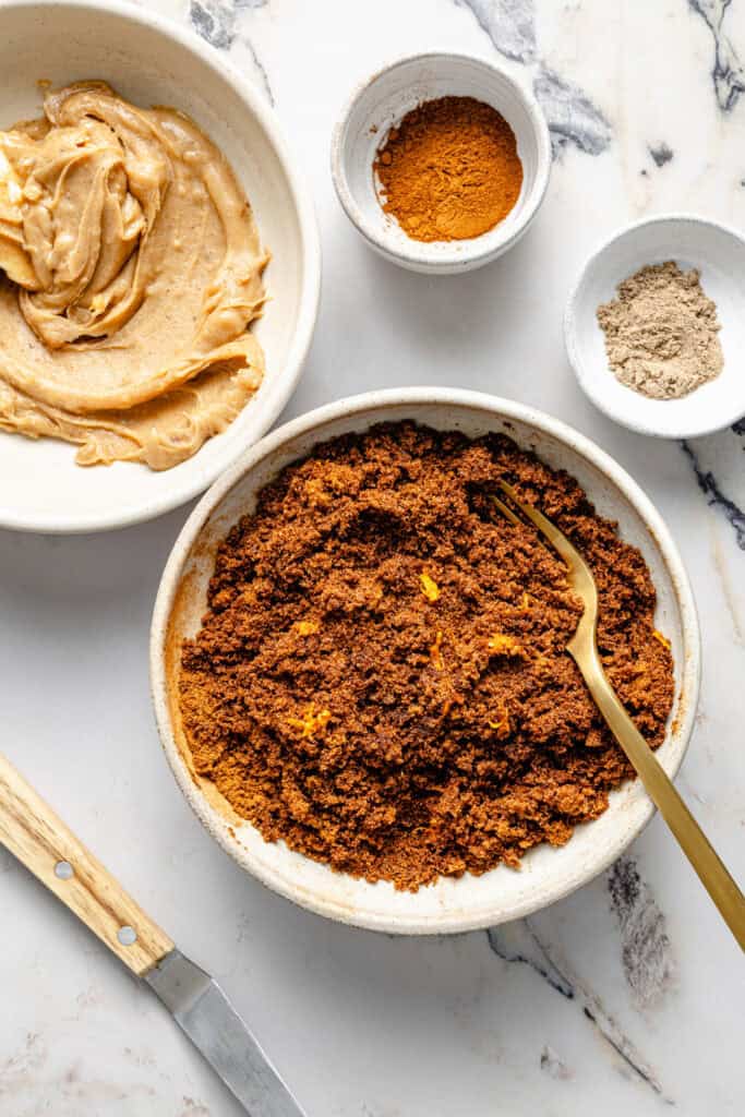brown sugar mixture in small bowl