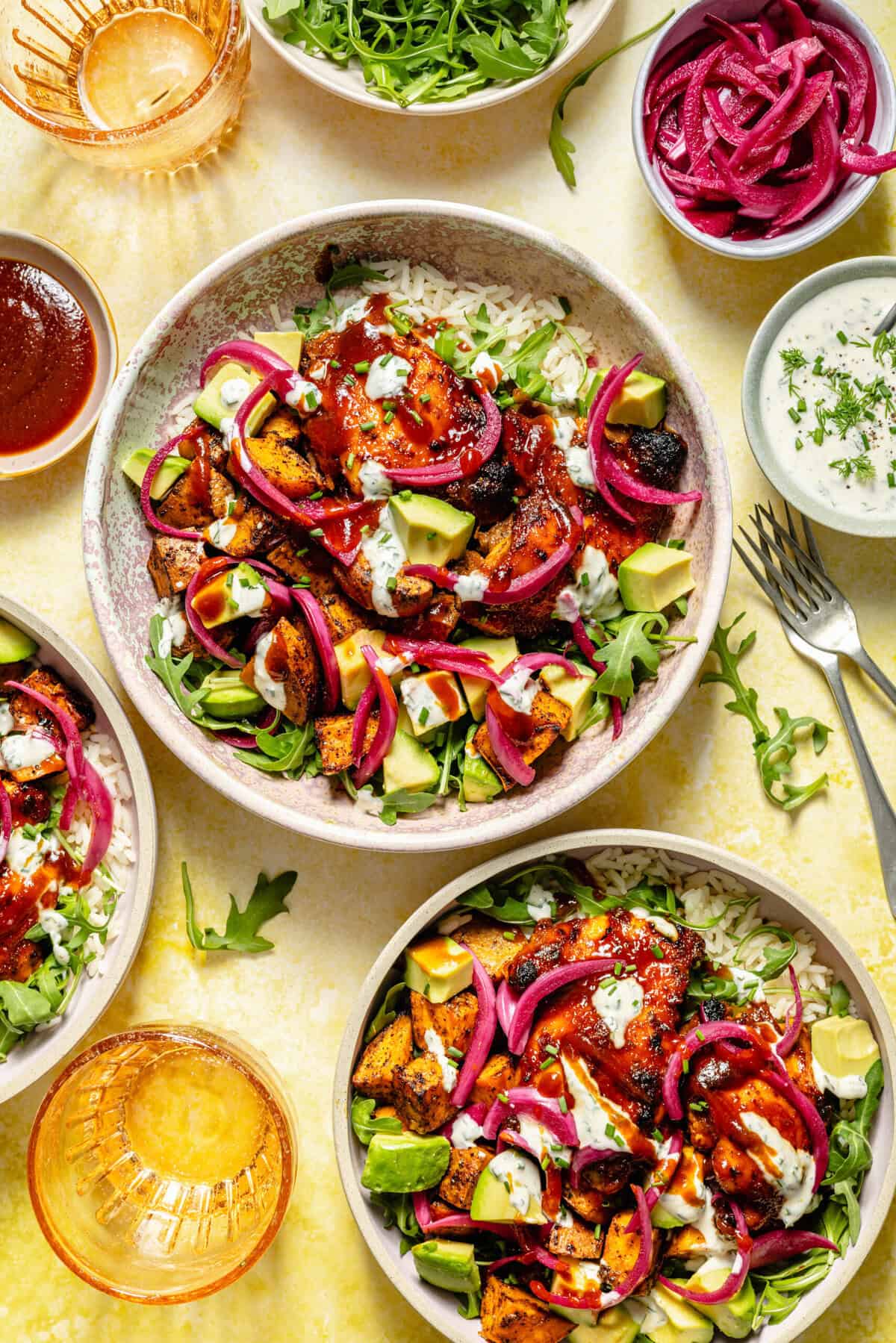 chicken bowls with ranch and toppings