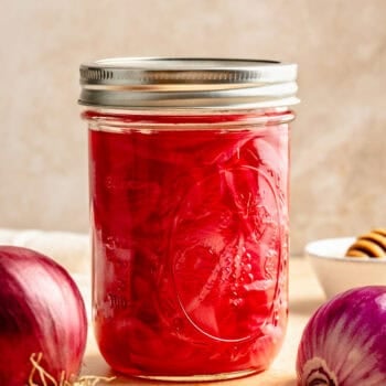 pickled onions in mason jar