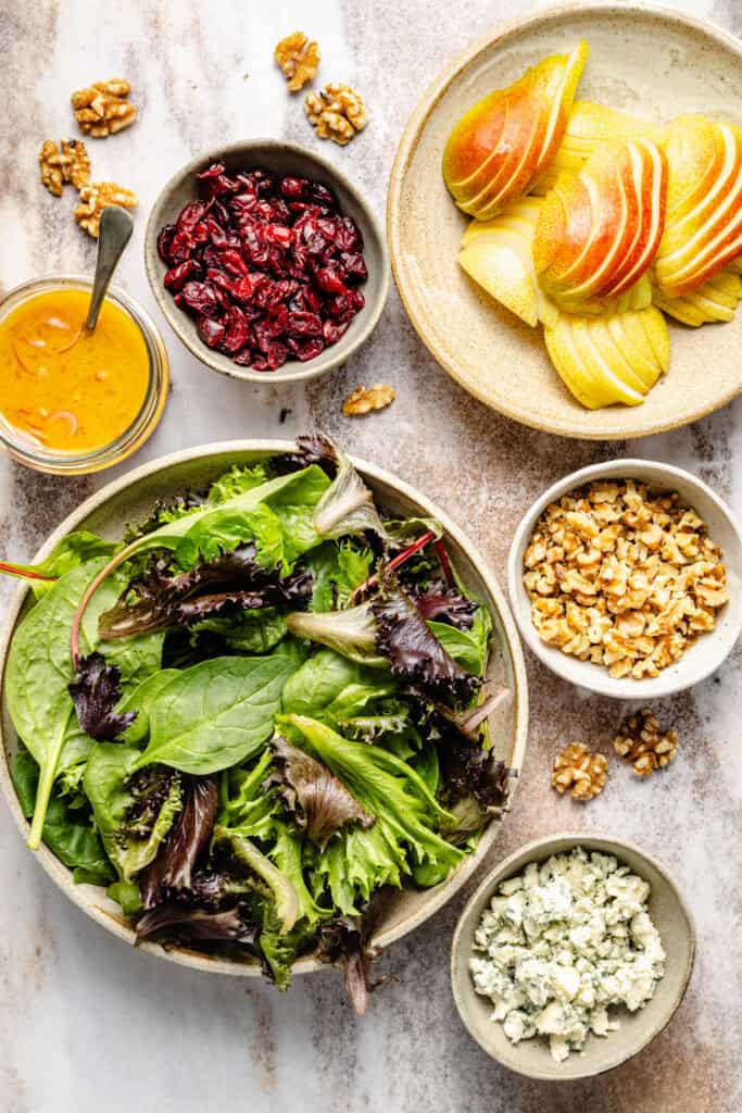 pear and blue cheese salad ingredients