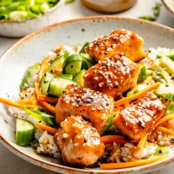 teriyaki salmon in bowl