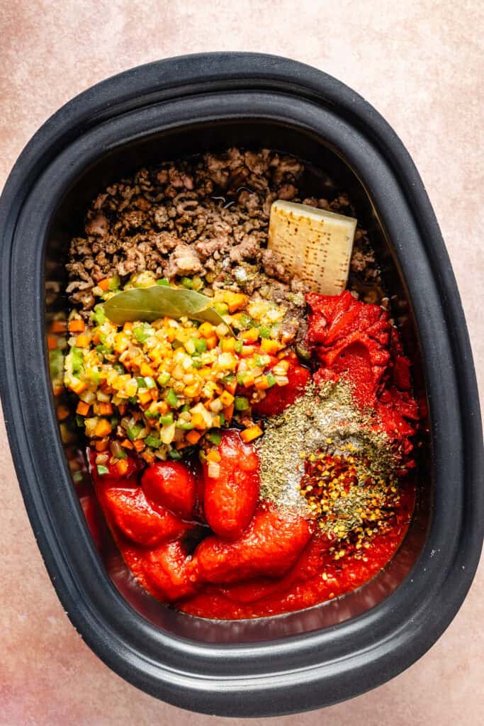 spaghetti sauce ingredients in slow cooker
