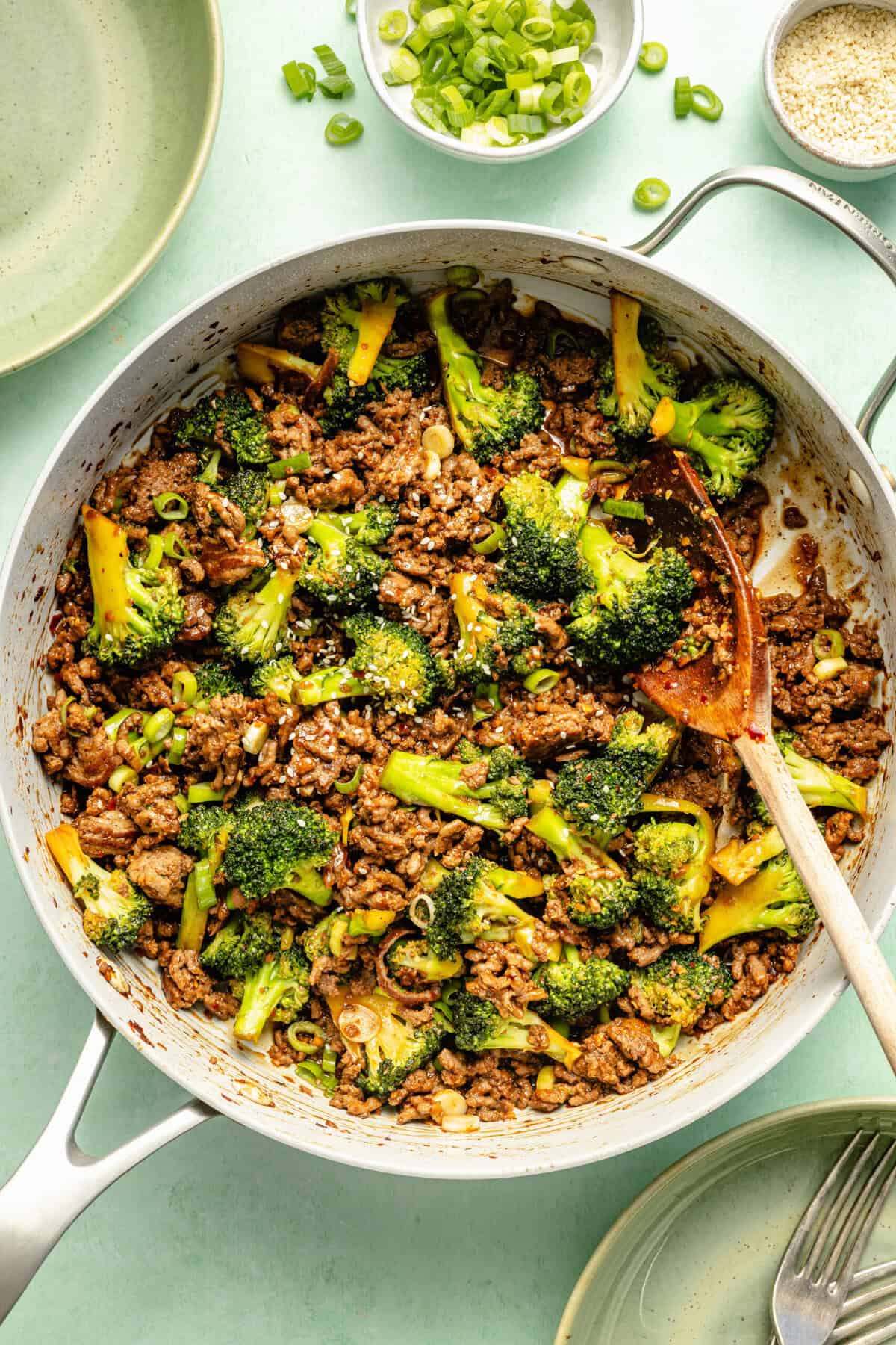 beef and broccoli in skillet 