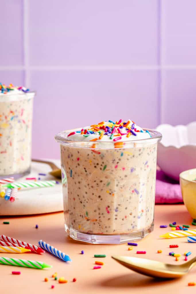 birthday cake overnight oats in jar